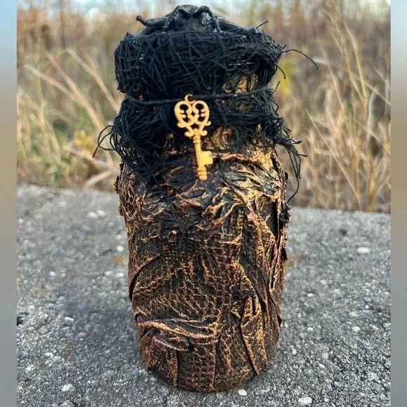 NEW Fun - Black & Bronze Fly Mixed Media Handcrafted apothecary jar - Picture 13 of 15